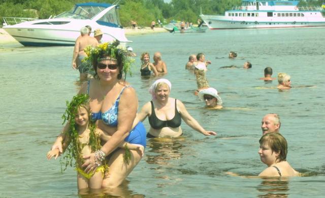 "Карпати" на Десні ( в одну воду.jpg)